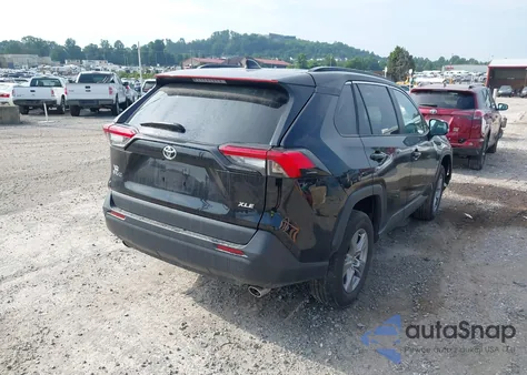 2024 Toyota Rav4 Xle z USA, uszkodzony, nr VIN 2T3W1RFVXRW309689